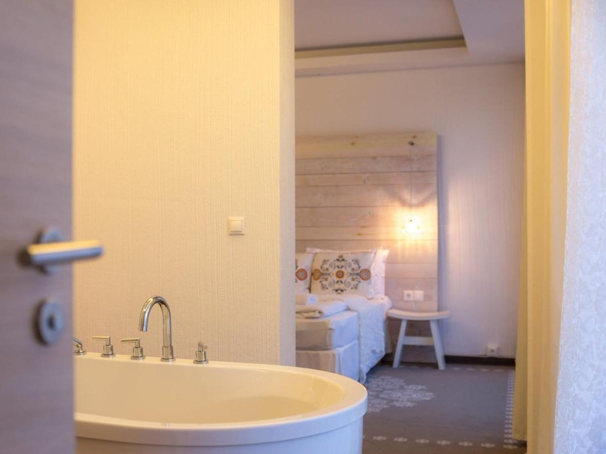 Hotel Bonvino Badacsony バダチョニトマイ エクステリア 写真