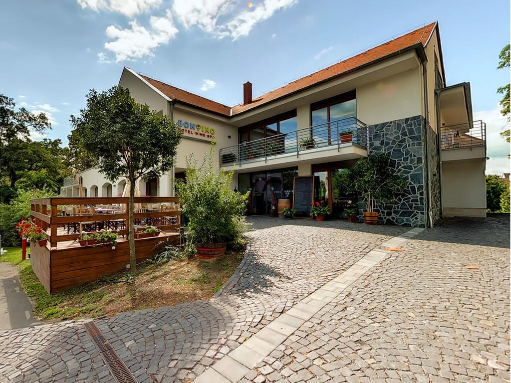 Hotel Bonvino Badacsony バダチョニトマイ エクステリア 写真